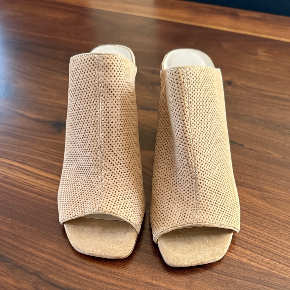 Kenneth Cole Kammie Peep-Toe Block Heel Mules